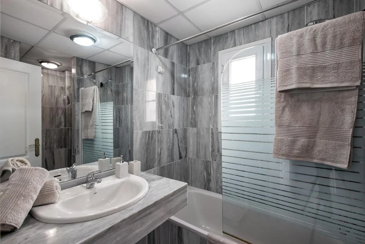 First Line Golf Apartment In Cabopino II Marbella